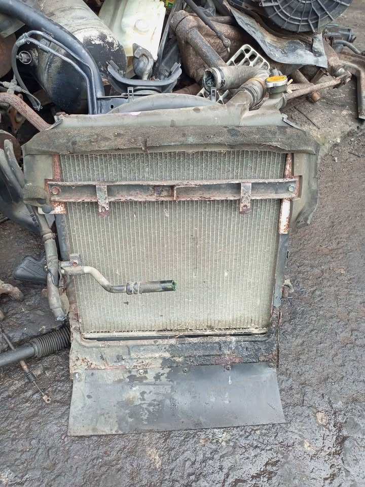 RADIATOR FOR 4HL1 ENGINE